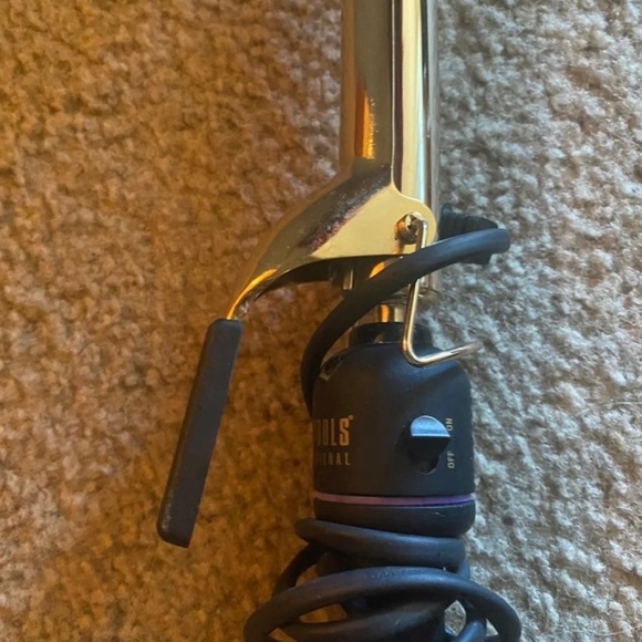 Hot Tools Curling Iron and Straightener with Glove - Picture 3 of 10